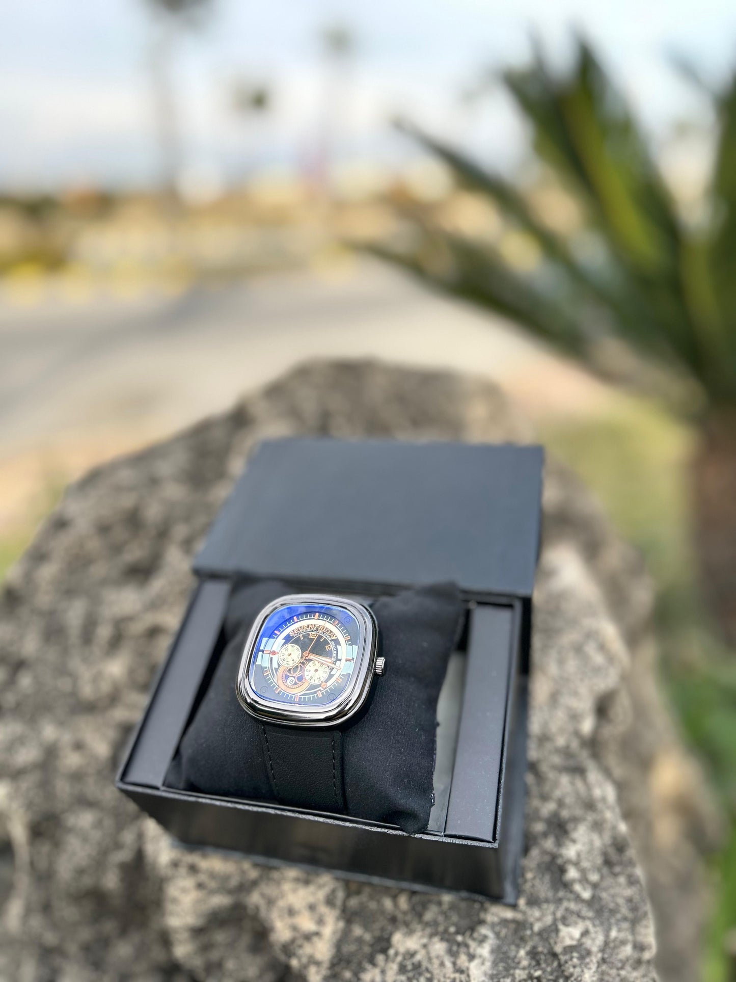 Men's Prestige Timepiece with Sophisticated Style